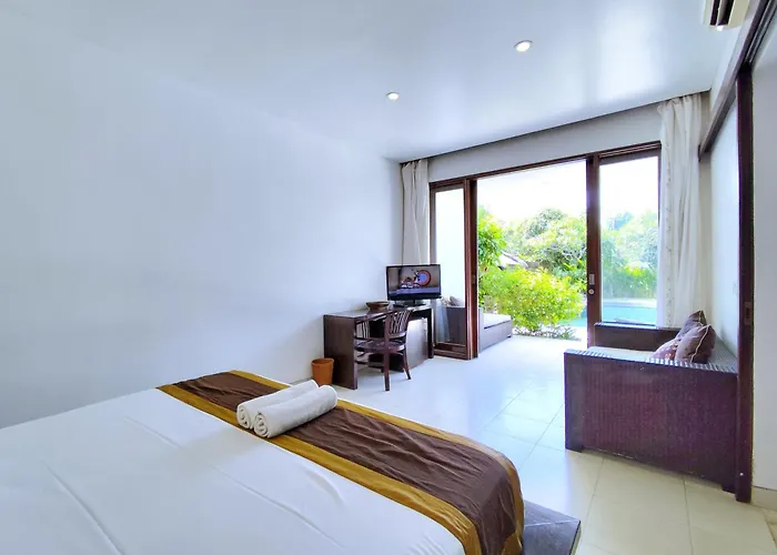 Villa Diana Bali 14 Bedrooms Seminyak 